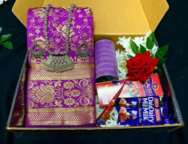 jam color saree